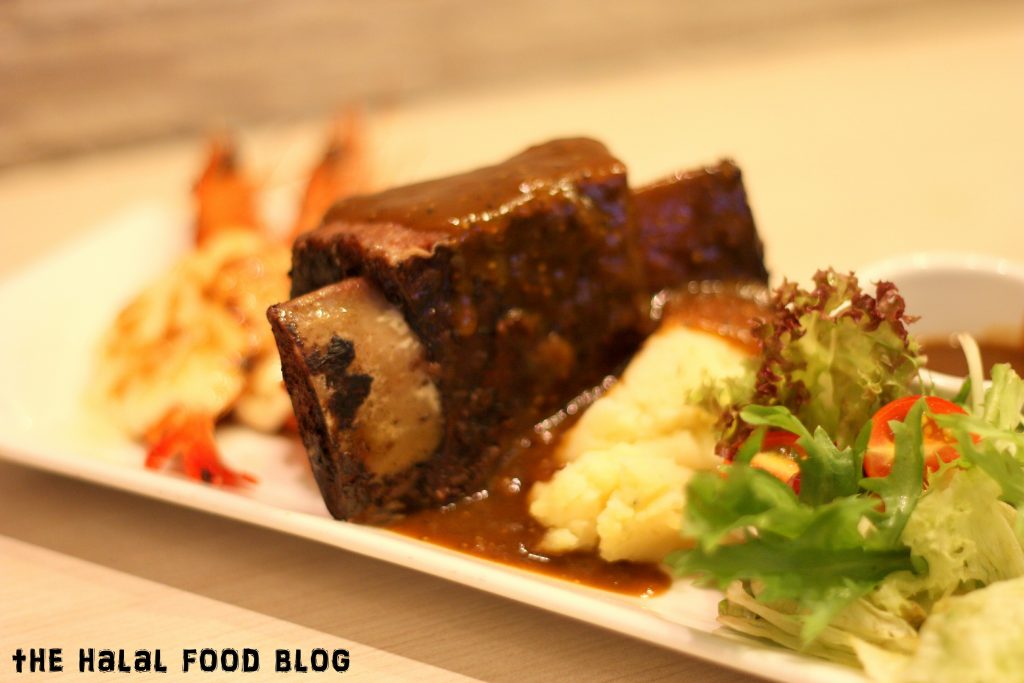 Oven Baked Beef Rib with Flaming Prawns ($23.95)