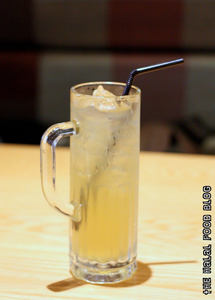 Iced Lemongrass Tea ($3.90)