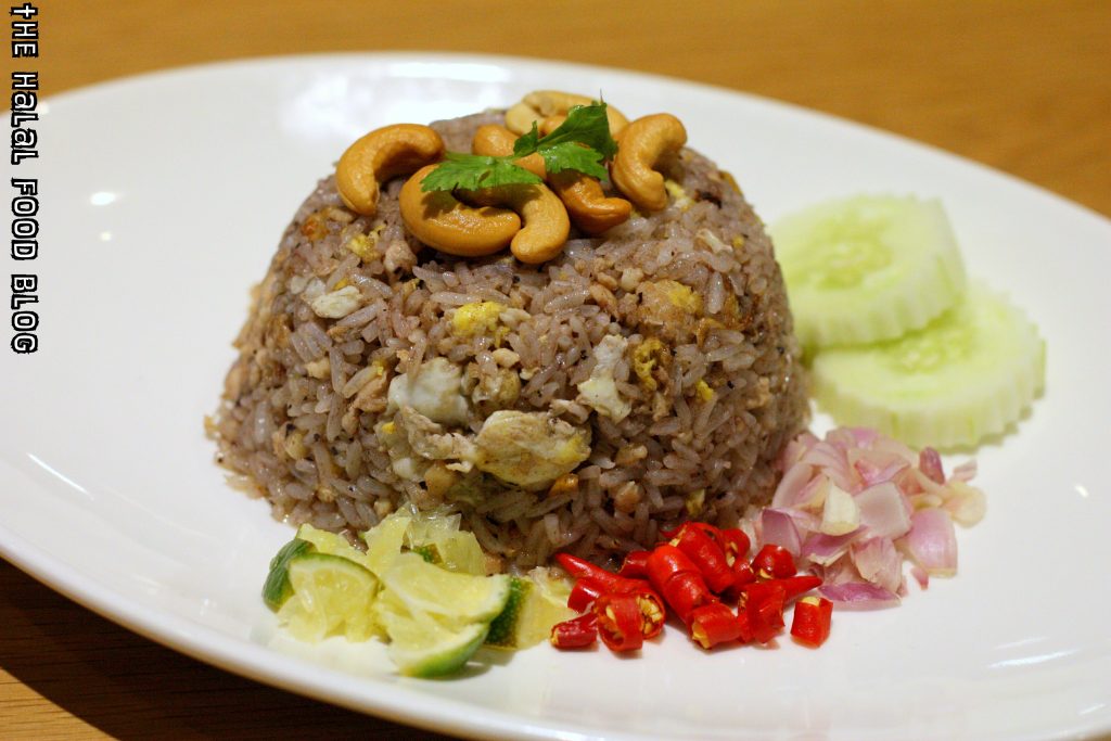 Thai Olive Fried Rice with Minced Chicken ($10.50)