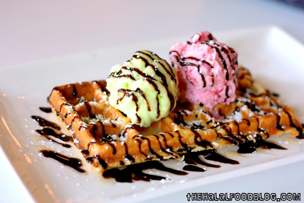 Deluxe Waffle with Ice Cream ($6.50)