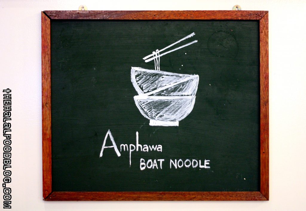 Amphawa Boat Noodles 33 Decor