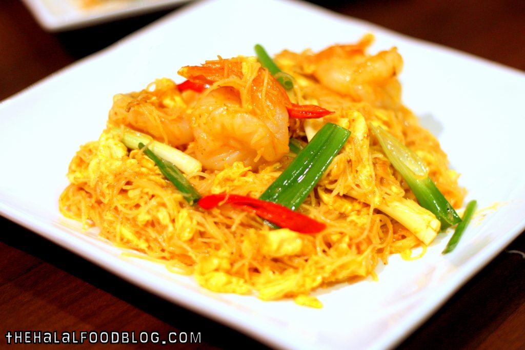 Fried Bee Hoon with Coconut