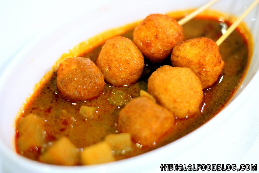 Penang Culture Part III 04 Penang Curry Fish Balls