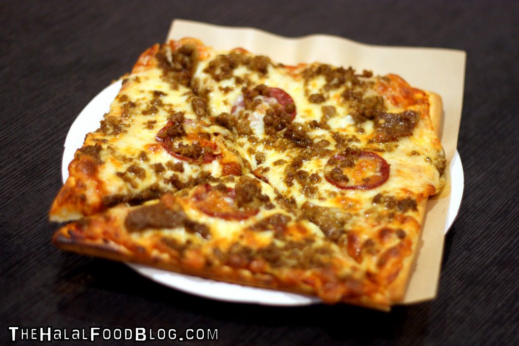 ditalian-quay-01-meat-lovers-pizza