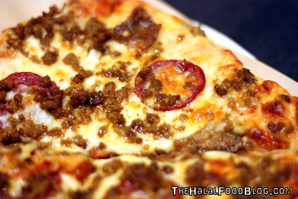 ditalian-quay-03-meat-lovers-pizza