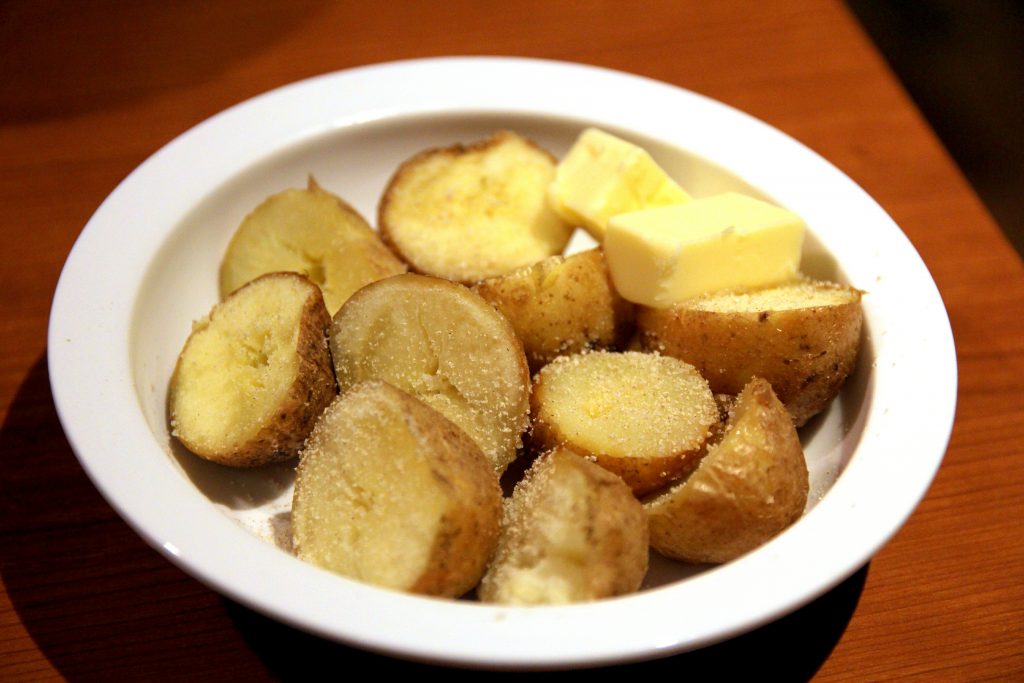 fugetsu-sapporo-22-grilled-potatoes-with-butter