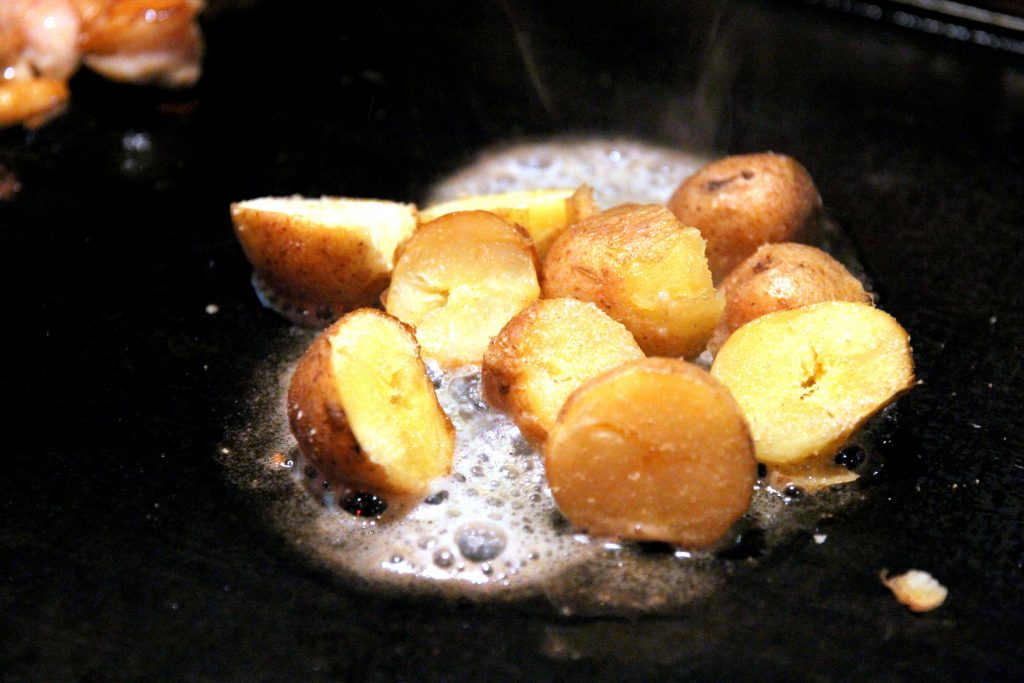 Grilled Potato with Butter (¥432)